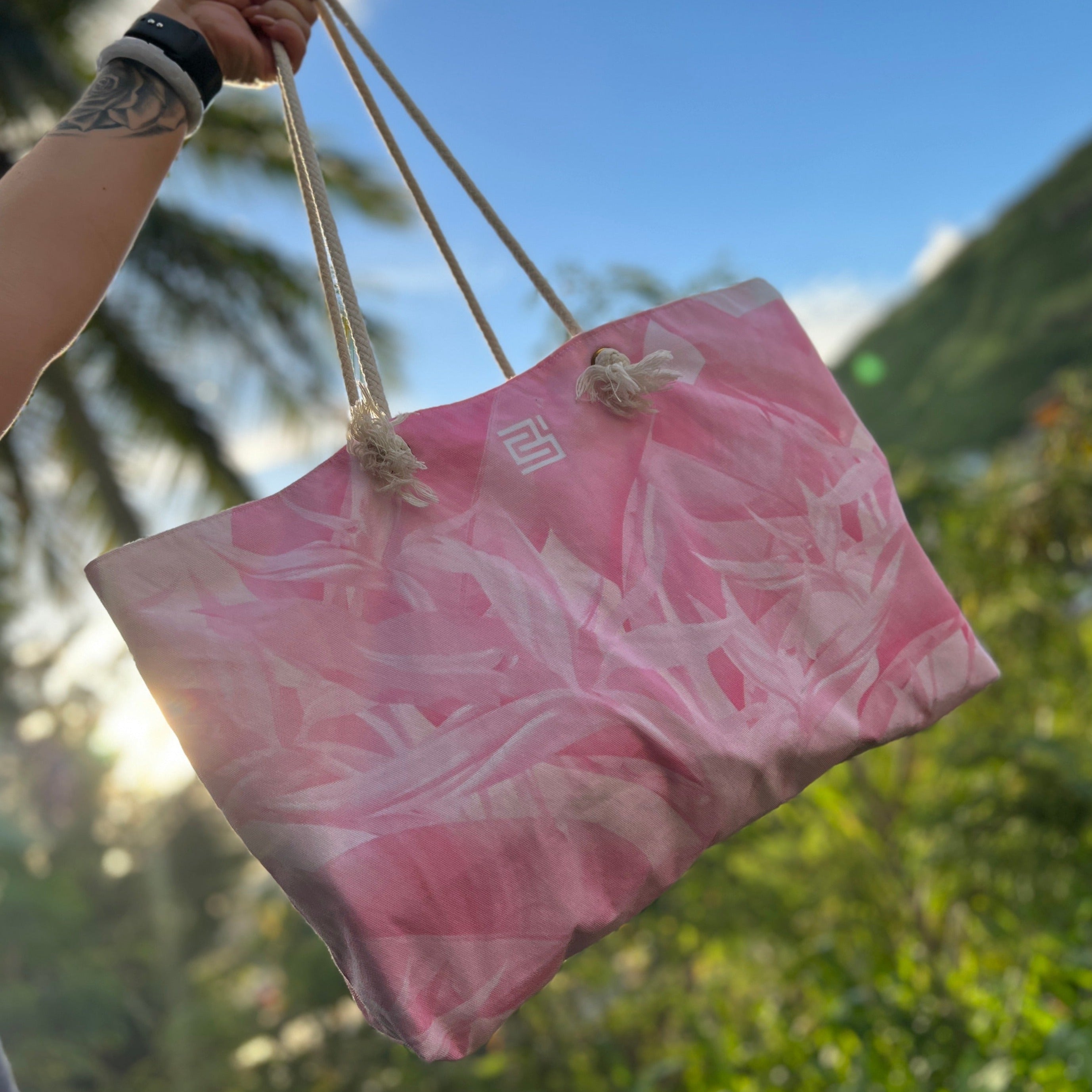 Victoria secret pink beach 2025 bag